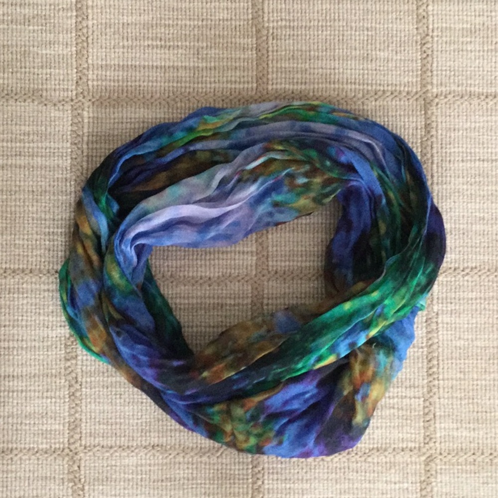 Anthropologie infinity scarf